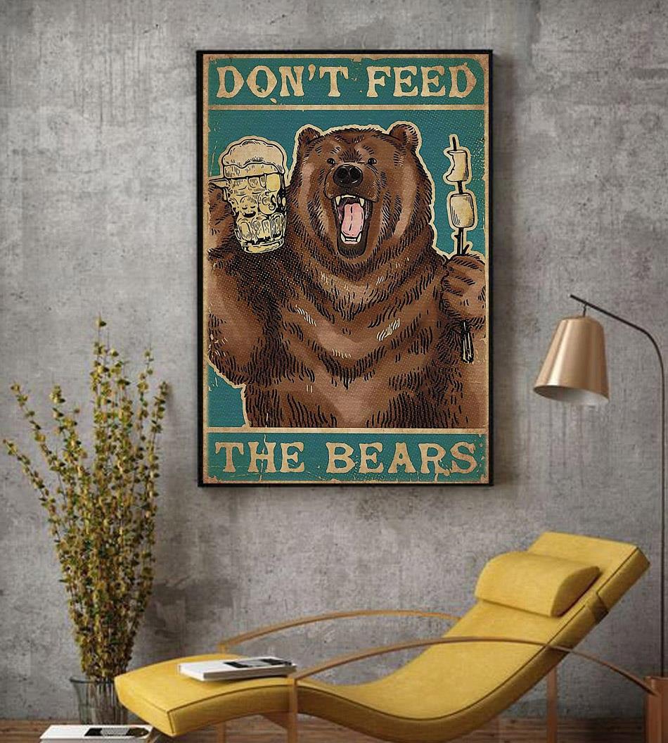 Don't feed the bears poster - Bassetshirt